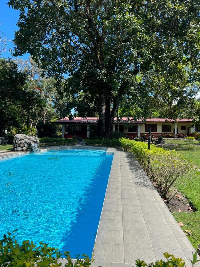 La Casa De Los Patos El Valle de Anton Bagian luar foto