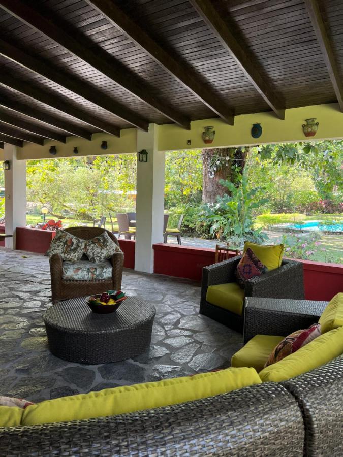 La Casa De Los Patos El Valle de Anton Bagian luar foto