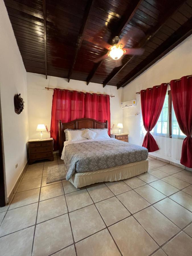La Casa De Los Patos El Valle de Anton Bagian luar foto